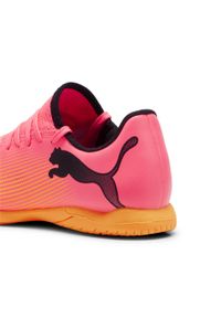 Puma - Młodzieżowe buty piłkarskie FUTURE 7 PLAY IT PUMA. Kolor: pomarańczowy, wielokolorowy, żółty, czarny. Sport: piłka nożna