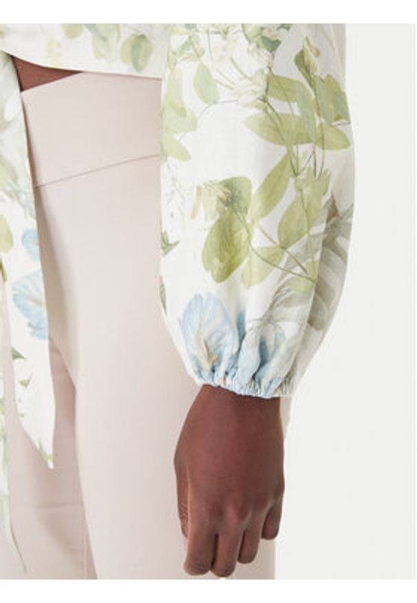 Guess Bluzka W6GHA4 W2565 Kremowy Regular Fit. Kolor: kremowy. Materiał: wiskoza, len