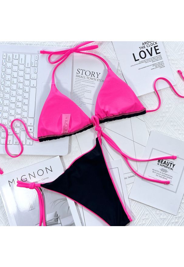 Intica - Bikini plażowe z regulowanymi sznureczkami Fawn. Kolor: czarny. Materiał: tkanina, materiał