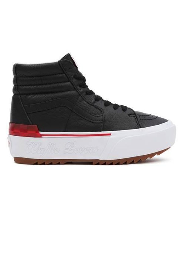 Buty do chodzenia damskie Vans UA SK8HI Stacked. Okazja: na co dzień. Wysokość cholewki: za kostkę. Zapięcie: sznurówki. Kolor: czarny, wielokolorowy. Materiał: materiał, syntetyk. Szerokość cholewki: normalna. Sport: turystyka piesza