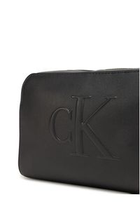 Calvin Klein Jeans Torebka Sculpted Ew Camera Bag LV04K3036G Czarny. Kolor: czarny. Materiał: skórzane #4