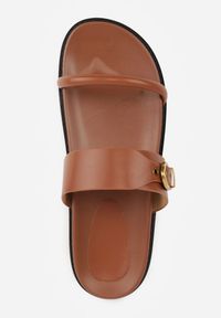 Renee - Brązowe Klapki Ozdobione Paskami i Metaliczną Klamrą Ophiusi. Okazja: na co dzień. Kolor: brązowy. Materiał: jeans. Wzór: aplikacja. Styl: casual #7