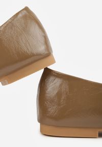 Born2be - Zielone Minimalistyczne Balerinki z Okrągłym Noskiem Katara. Okazja: na co dzień, na spotkanie biznesowe, do pracy. Nosek buta: okrągły. Kolor: zielony. Materiał: jeans. Wzór: gładki. Styl: casual, biznesowy, elegancki #5