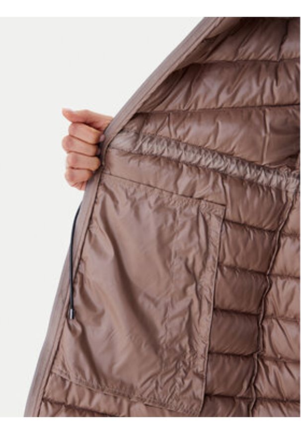 DKNY Płaszcz zimowy DLEMPV38 Beżowy Slim Fit. Kolor: beżowy. Materiał: syntetyk. Sezon: zima