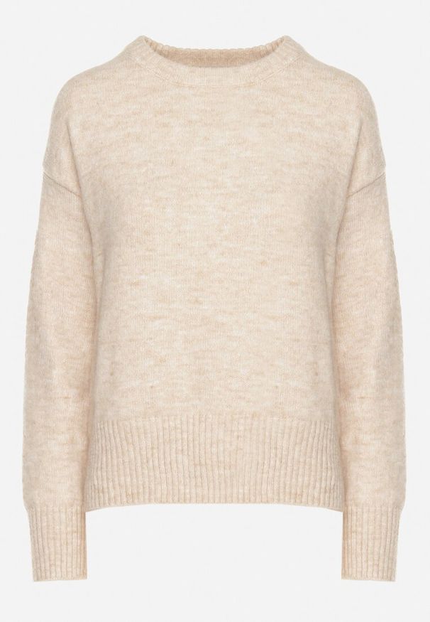 Born2be - Beżowy Sweter o Klasycznym Fasonie z Wełną Avartissa. Kolor: beżowy. Materiał: wełna. Sezon: zima. Styl: klasyczny