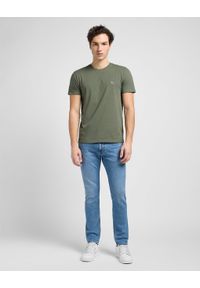 Lee - MĘSKIE SPODNIE JEANSOWE LEE RIDER DOWNTOWN 112342258. Okazja: na co dzień. Styl: klasyczny, casual, elegancki #4