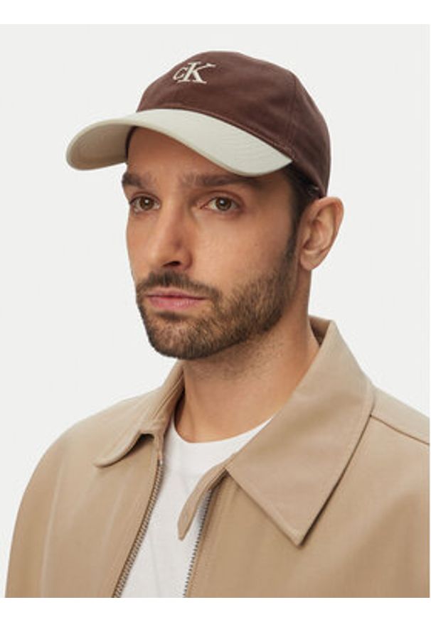 Calvin Klein Czapka z daszkiem Monogram Emb Colorblock Baseball LV04G5000G Brązowy. Kolor: brązowy. Materiał: bawełna