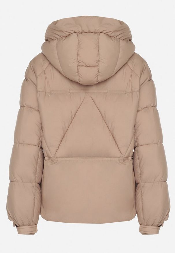 Born2be - Beżowa Pikowana Kurtka Puffer z Kapturem i Kieszonką przy Rękawie Galieana. Okazja: na spacer. Typ kołnierza: kaptur. Kolor: beżowy. Materiał: jeans, dzianina. Sezon: zima. Styl: elegancki, sportowy