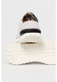 D.A.T.E. Buty kolor biały na platformie. Nosek buta: okrągły. Zapięcie: sznurówki. Kolor: biały. Materiał: guma. Obcas: na platformie #3