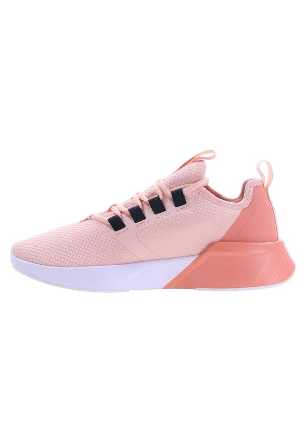 Buty do chodzenia damskie Puma Retaliate Mesh Wns. Okazja: na co dzień. Zapięcie: sznurówki. Kolor: wielokolorowy, różowy. Materiał: mesh, materiał, syntetyk, tkanina. Szerokość cholewki: normalna. Sport: turystyka piesza