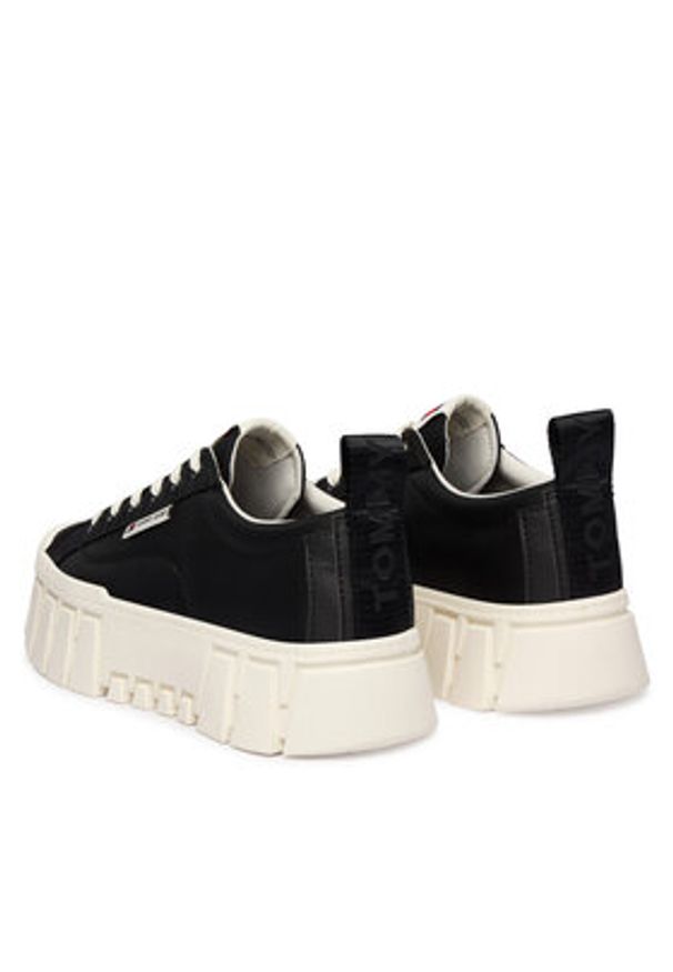Tommy Jeans Sneakersy Tjw Flatform Chunky Sneaker EN0EN03036 Czarny. Kolor: czarny. Materiał: materiał