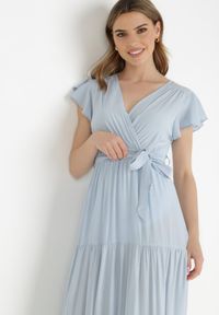 Born2be - Jasnoniebieska Sukienka Cephemus. Kolor: niebieski. Materiał: materiał. Wzór: gładki, jednolity. Sezon: lato. Typ sukienki: kopertowe, rozkloszowane. Styl: wakacyjny. Długość: maxi