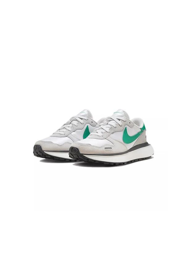 Buty do chodzenia damskie Nike Phoenix Waffle. Kolor: szary. Materiał: zamsz, materiał, syntetyk. Szerokość cholewki: normalna. Sport: turystyka piesza