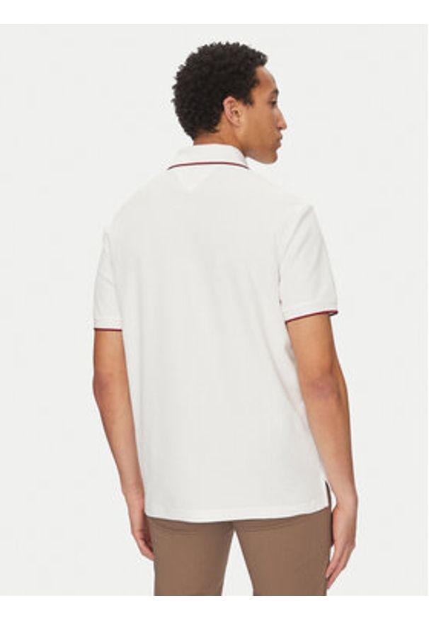 TOMMY HILFIGER - Tommy Hilfiger Polo MW0MW38457 Biały Classic Fit. Typ kołnierza: polo. Kolor: biały. Materiał: bawełna