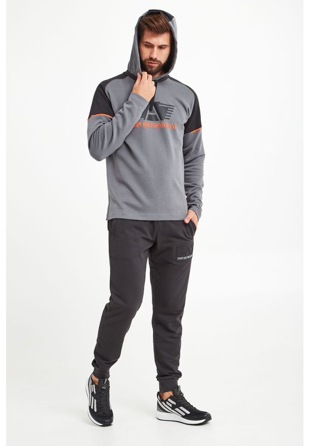 EA7 Emporio Armani - Bluza EA7 EMPORIO ARMANI. Typ kołnierza: kaptur. Wzór: nadruk