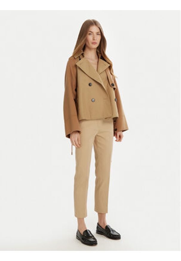 Weekend Max Mara Chinosy Vite 2515131021 Beżowy Slim Fit. Kolor: beżowy. Materiał: bawełna