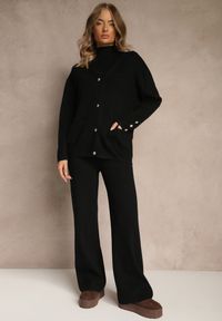 Renee - Czarny Komplet z Dzianiny z Bawełną Spodnie Kardigan i T-shirt z Golfem Ralonia. Kolor: czarny. Materiał: dzianina, bawełna