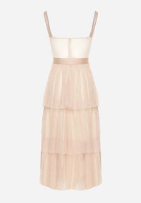 Born2be - Beżowa Sukienka Koktajlowa z Gorsetową Górą Falbanami Cekinami i Kokardą Loralina. Typ kołnierza: kokarda, dekolt gorset. Kolor: beżowy. Długość rękawa: na ramiączkach. Wzór: aplikacja. Typ sukienki: gorsetowe. Styl: wizytowy #4