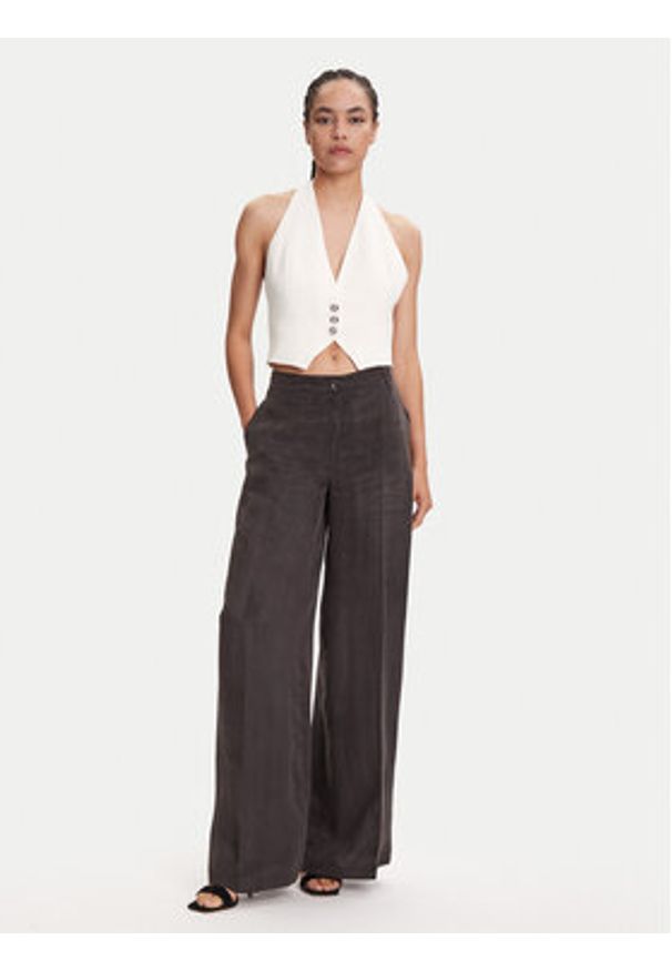 Guess Spodnie materiałowe W5YB02 WH5N2 Czarny Regular Fit. Kolor: czarny. Materiał: wiskoza