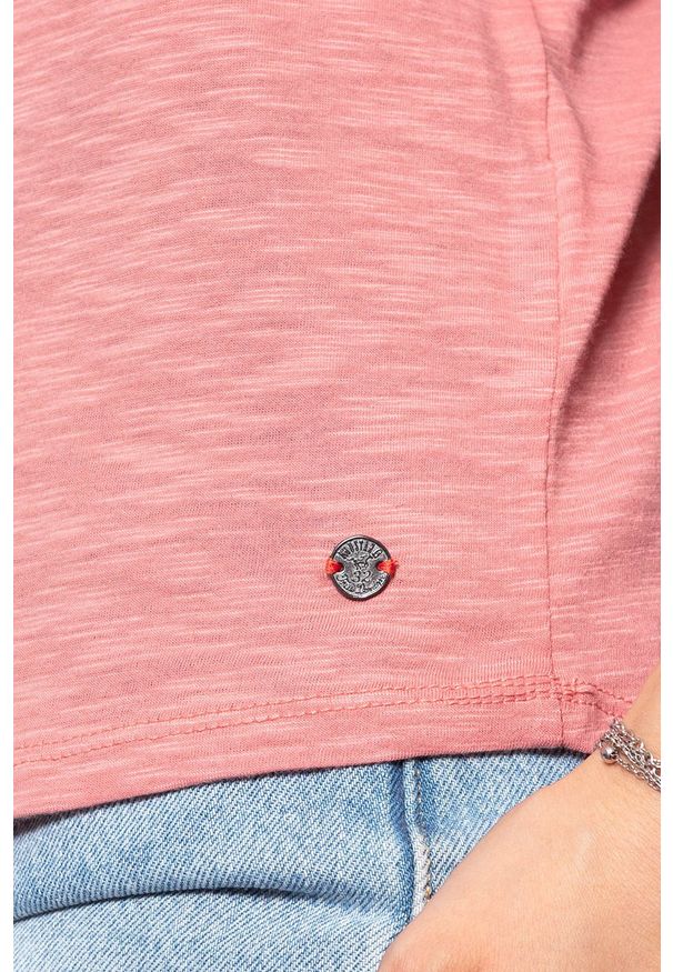 Mustang - MUSTANG T SHIRT DAMSKI Alina C Print Canyon Rose 1008942 8187. Wzór: nadruk