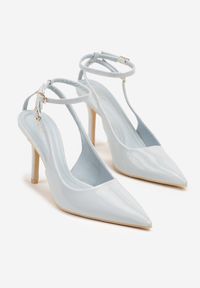 Renee - Niebieskie Sandały Lakierowane Vices na Szpilce Typu Slingback Dolenita. Okazja: na co dzień, na spacer. Nosek buta: szpiczasty. Zapięcie: sprzączka. Kolor: niebieski. Materiał: lakier. Sezon: lato. Obcas: na szpilce. Styl: klasyczny, casual