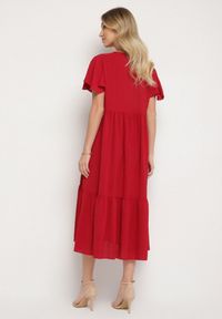 Born2be - Czerwona Sukienka o Rozkloszowanym Kroju z Wiskozą Filastia. Okazja: na co dzień. Typ kołnierza: dekolt w kształcie V. Kolor: czerwony. Materiał: wiskoza. Długość rękawa: krótki rękaw. Typ sukienki: rozkloszowane. Styl: klasyczny, casual, elegancki #4