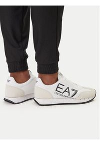 EA7 Emporio Armani Spodnie dresowe 7M001341 AF21099 Czarny Regular Fit. Kolor: czarny. Materiał: syntetyk, dresówka #2