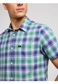 Lee - LEE MĘSKA KOSZULA LEE LEE BUTTON DOWN SS DANDY GREEN 112349961. Typ kołnierza: button down