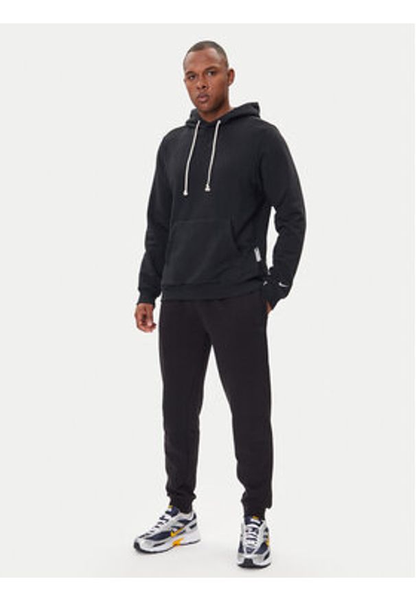Nike Bluza FZ0218 010 Czarny Regular Fit. Kolor: czarny. Materiał: syntetyk