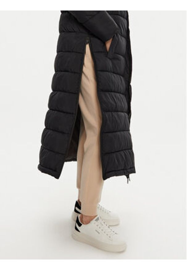 Guess Kurtka puchowa V4BL04 WFYE2 Czarny Regular Fit. Kolor: czarny. Materiał: syntetyk