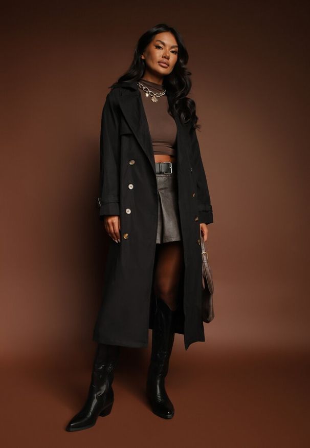Renee - Czarny Płaszcz o Wydłużonym Fasonie Trencza z Guzikami i Paskiem Dennime. Kolor: czarny. Długość: długie