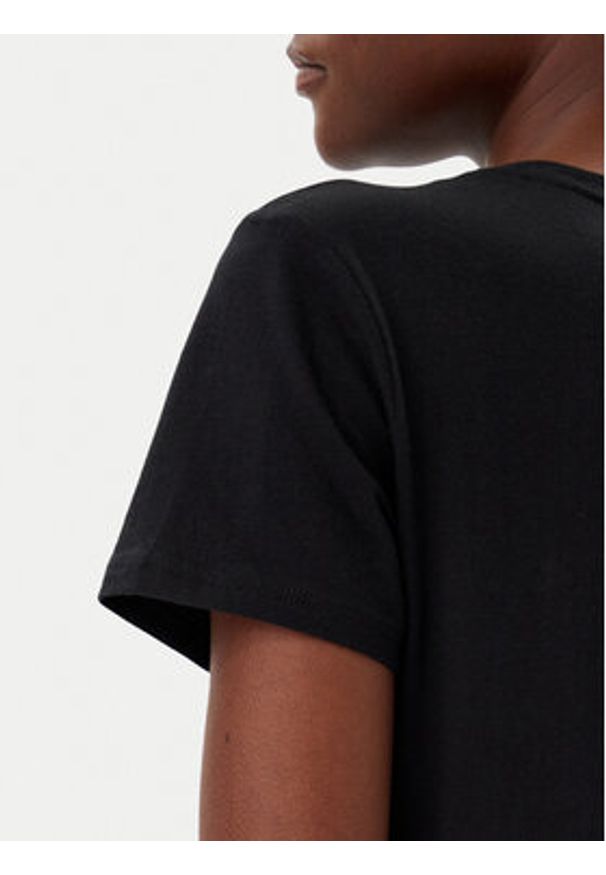 GAP - Gap T-Shirt 729555-06 Czarny Regular Fit. Kolor: czarny. Materiał: bawełna