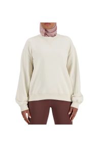 Bluza New Balance WT41500LIN - beżowa. Okazja: na co dzień. Kolor: beżowy. Materiał: dresówka, bawełna, prążkowany, tkanina. Styl: casual, klasyczny