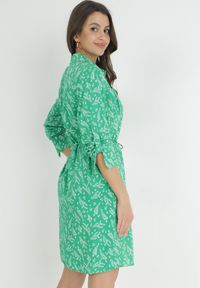 Born2be - Zielona Koszulowa Sukienka Mini z Wiskozy Aphrorena. Kolor: zielony. Materiał: wiskoza. Wzór: aplikacja. Typ sukienki: koszulowe. Długość: mini #4