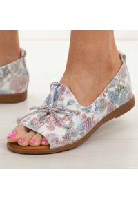 Multi skórzane płaskie sandały damskie Cambell 19388. Okazja: na co dzień. Kolor: wielokolorowy. Materiał: skóra. Sezon: wiosna, lato. Styl: casual, klasyczny, elegancki #1