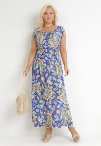 Born2be - Niebieska Rozkloszowana Sukienka Hiszpanka Maxi z Gumkami w Pasie z Bawełny Briyenn. Typ kołnierza: dekolt hiszpanka. Kolor: niebieski. Materiał: bawełna. Wzór: kwiaty. Sezon: wiosna, lato. Długość: maxi #1