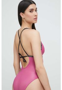 Calvin Klein jednoczęściowy strój kąpielowy kolor fioletowy lekko usztywniona miseczka. Kolor: fioletowy. Materiał: skóra, dzianina, materiał #2