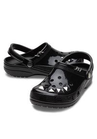 Crocs Klapki Classic Studded Clog 210390 Czarny. Kolor: czarny