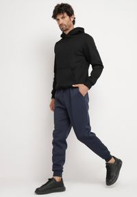 Born2be - Granatowe Spodnie Dresowe z Polarem Zakończone Ściągaczami Arballa. Kolor: niebieski. Materiał: polar, dresówka #3