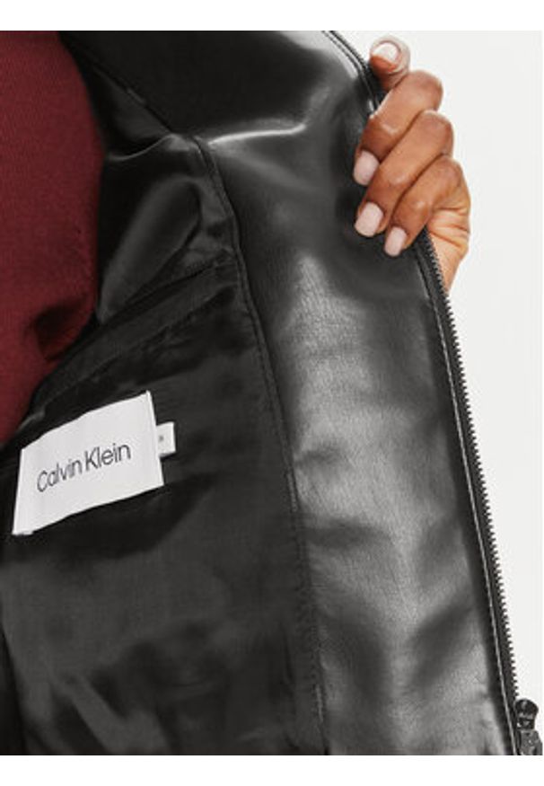 Calvin Klein Kurtka skórzana K20K207975 Czarny Regular Fit. Kolor: czarny. Materiał: skóra