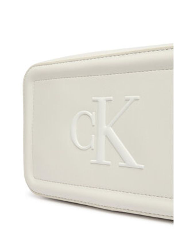 Calvin Klein Torebka Bold Ck Camera Bag LV04F3220G Biały. Kolor: biały. Materiał: skórzane