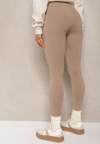 Renee - Beżowe Legginsy z Gumką w Talii z Długimi Nogawkami Caleta. Okazja: na co dzień. Kolor: beżowy. Długość: długie. Styl: klasyczny, casual #3