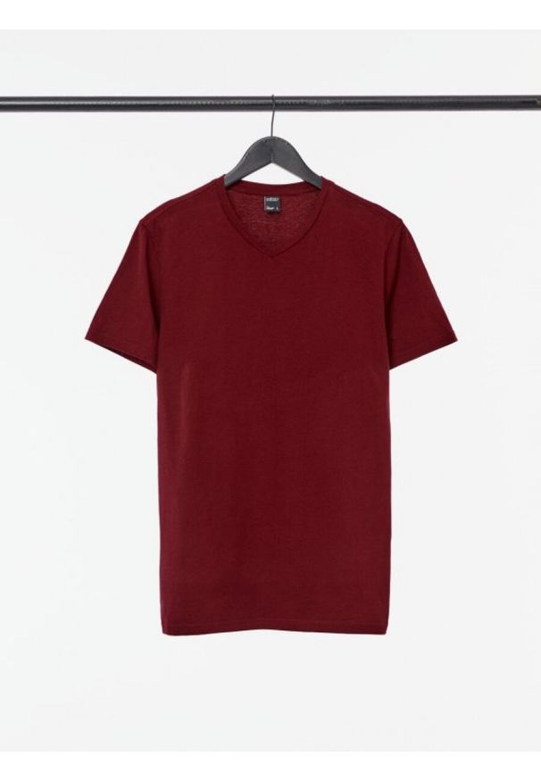 outhorn - T-shirt z dekoltem w serek męski. Okazja: na co dzień. Typ kołnierza: dekolt w serek. Materiał: bawełna, jersey, materiał. Wzór: gładki. Styl: casual
