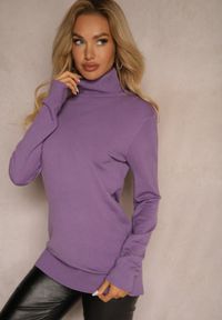 Renee - Fioletowy Klasyczny Golf Longsleeve z Dodatkiem Wiskozy Leriona. Typ kołnierza: golf. Kolor: fioletowy. Materiał: wiskoza. Długość rękawa: długi rękaw. Styl: klasyczny