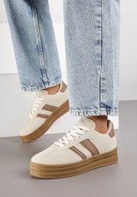 Born2be - Beżowe Sneakersy Typu Kultowe Tenisówki na Grubej Podeszwie Nalorela. Okazja: na co dzień. Kolor: beżowy. Materiał: jeans. Szerokość cholewki: normalna. Sport: fitness