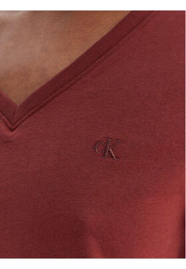Calvin Klein Jeans T-Shirt LV047B205G Brązowy Relaxed Fit. Kolor: brązowy. Materiał: bawełna