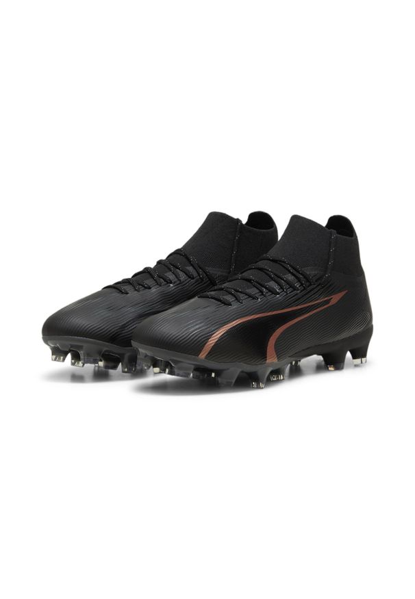 Buty piłkarskie męskie Puma Ultra Pro. Zapięcie: bez zapięcia. Kolor: wielokolorowy, czarny, brązowy. Materiał: materiał, syntetyk. Szerokość cholewki: normalna. Sport: piłka nożna