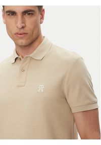 TOMMY HILFIGER - Tommy Hilfiger Polo MW0MW33167 Beżowy Regular Fit. Typ kołnierza: polo. Kolor: beżowy. Materiał: bawełna #4