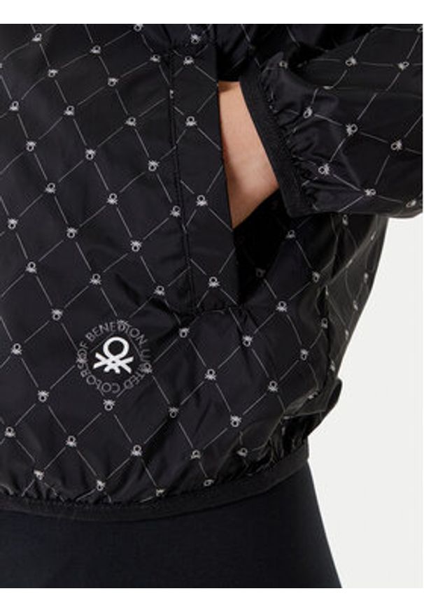 United Colors of Benetton - United Colors Of Benetton Kurtka przejściowa 49IY3M00C Czarny Regular Fit. Kolor: czarny. Materiał: syntetyk