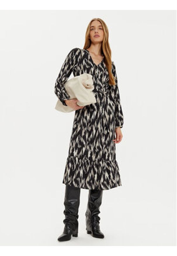 only - ONLY Sukienka koszulowa Nova 15331901 Czarny Regular Fit. Kolor: czarny. Materiał: syntetyk. Typ sukienki: koszulowe